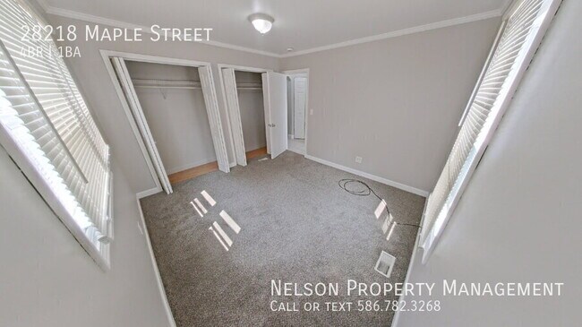 Building Photo - 28218 Maple St