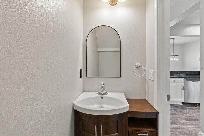 Building Photo - 14019 Crater Cir