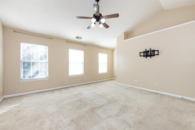 Building Photo - 4811 Sunburst Ln