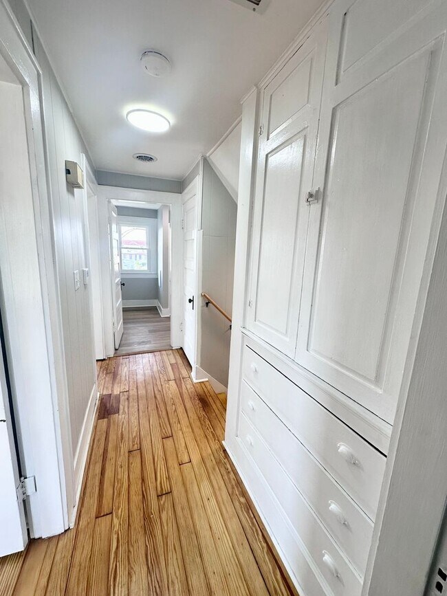 Building Photo - 139-141 W. Sandusky