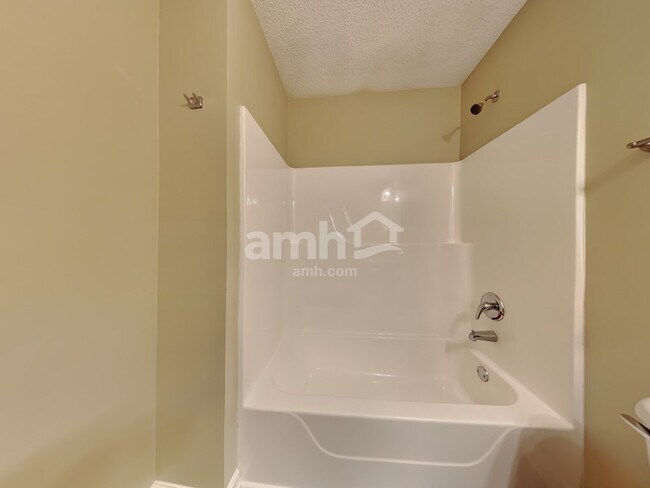 Building Photo - 4909 Lilly Stem Dr