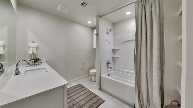 Building Photo - 8909 NW 109th Lane