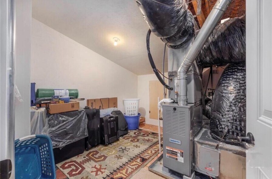 Building Photo - 509 Sailview Dr