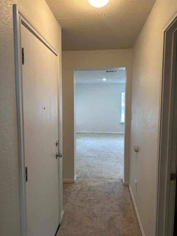 Building Photo - 18312 Crestwind Ln