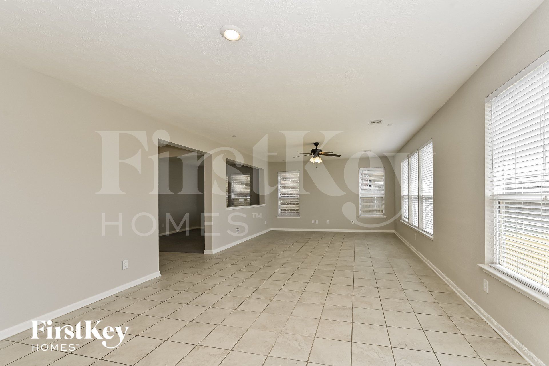 Building Photo - 5139 Castle Discordia St