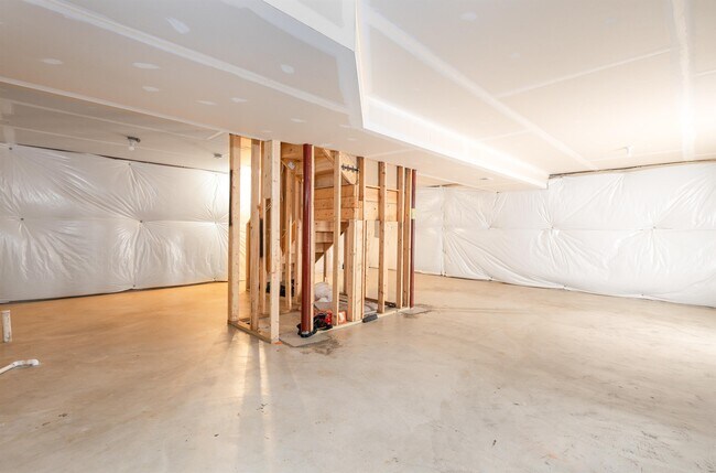 Building Photo - 122 Blakely Rd