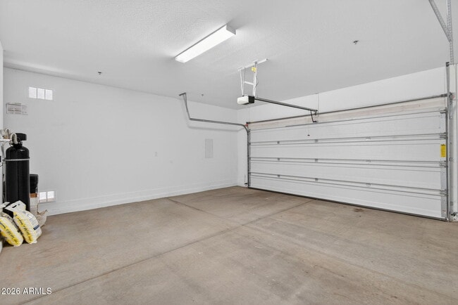 Building Photo - 3925 E Megan St