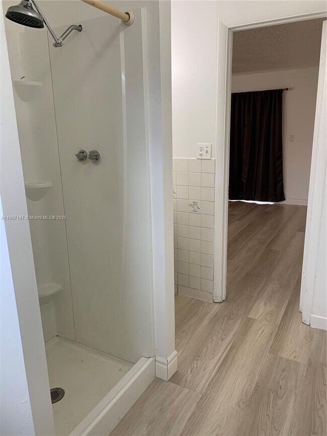 Building Photo - 10040 SW 198th St