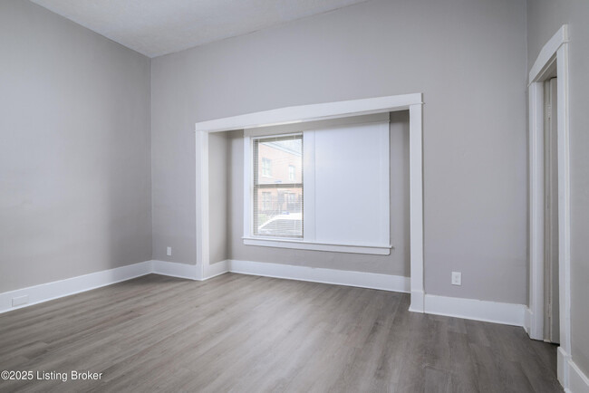 Building Photo - 1701 Hale Ave
