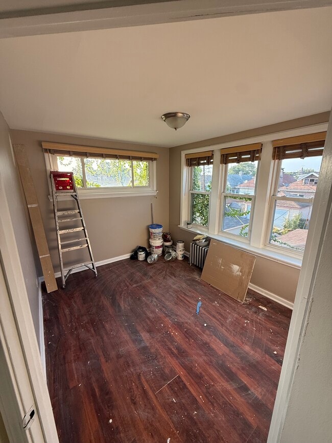 Building Photo - 1744 E 84th Pl