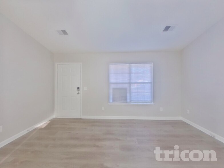 Building Photo - 173 Burma Rd