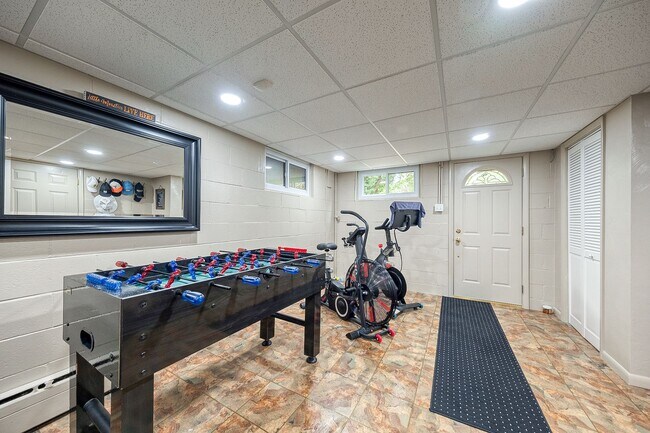 Building Photo - A Favorite for US Open Golfers and Spectat...
