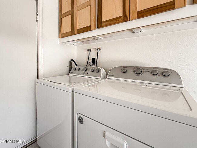 Building Photo - 2561 Heywood St