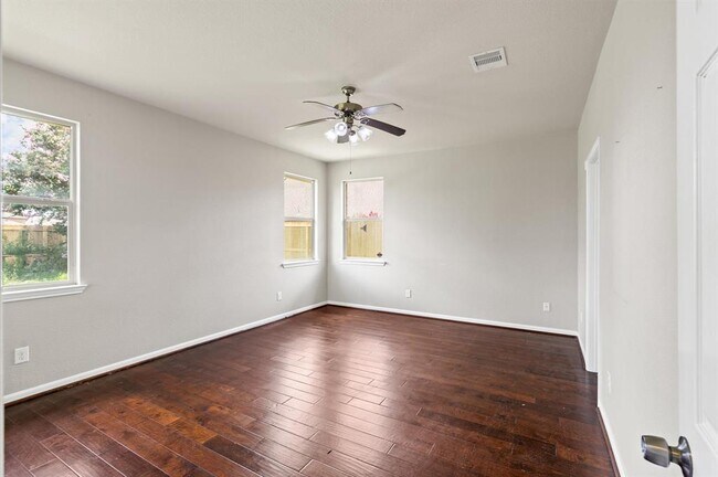 Building Photo - 18339 Red Oak Manor Ln