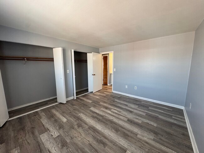 Bedroom corner - 109 S Main St