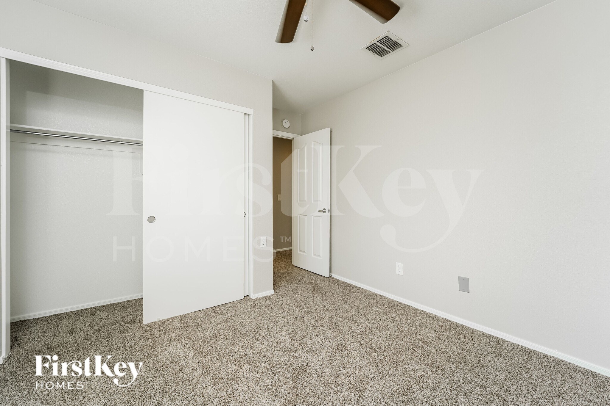 Building Photo - 1498 W Beantree Ln