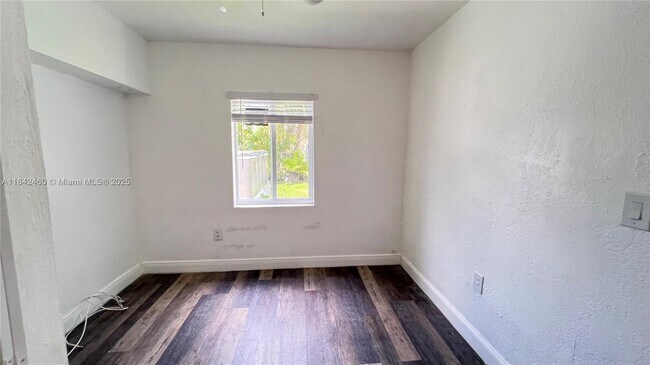 Building Photo - 7380 SW 36th St