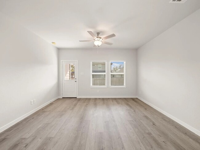 Building Photo - 11963 Wisteria Mdws Dr