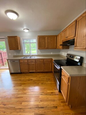 Building Photo - 204 Betsinger Rd