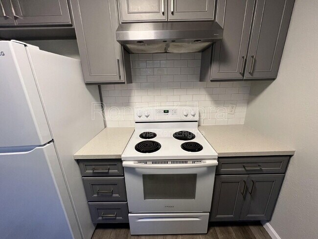 Building Photo - 141 Agua Caliente Rd W