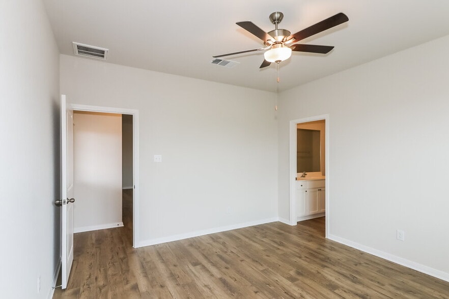 Building Photo - 7538 Tipton Meadow Way