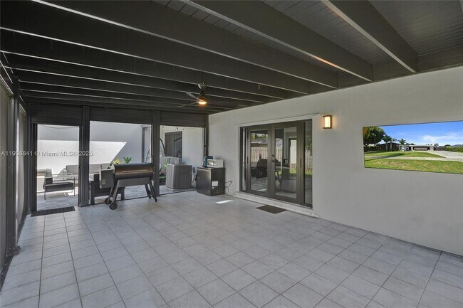 Building Photo - 9371 SW 185th Terrace