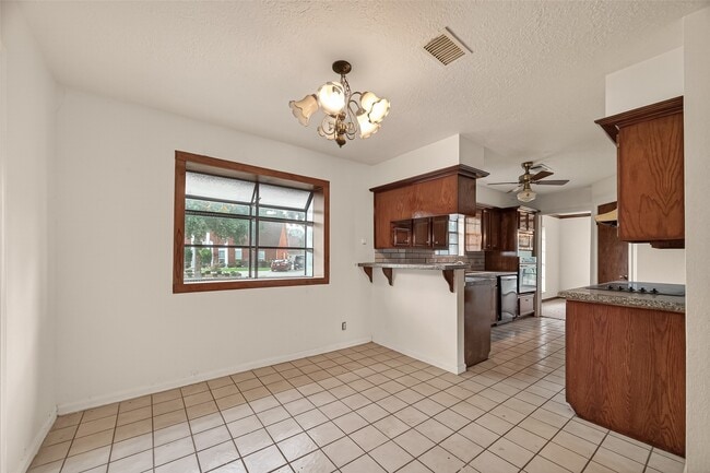 Building Photo - 12835 Woodlite Ln