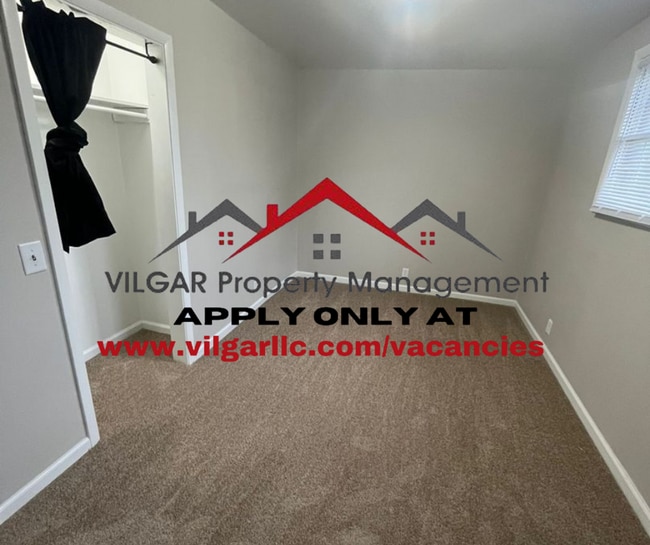 Building Photo - Step into this fully refreshed 5-bedroom, ...