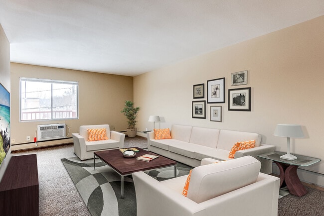 Building Photo - Rivercliff Apartments