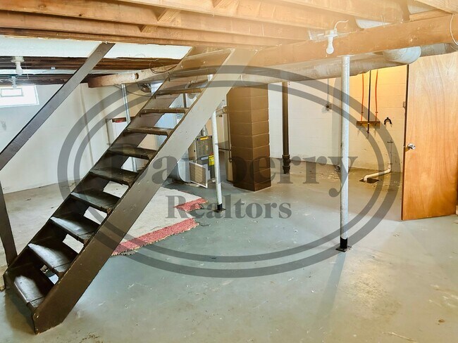 Building Photo - 2979 S Byrne Rd