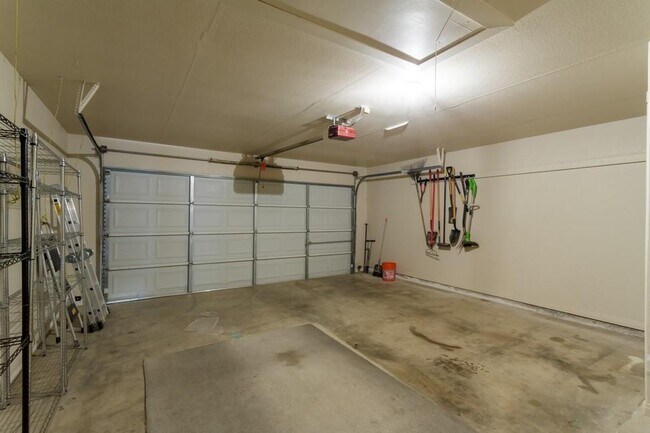 Building Photo - 1101 Cimarron Ct
