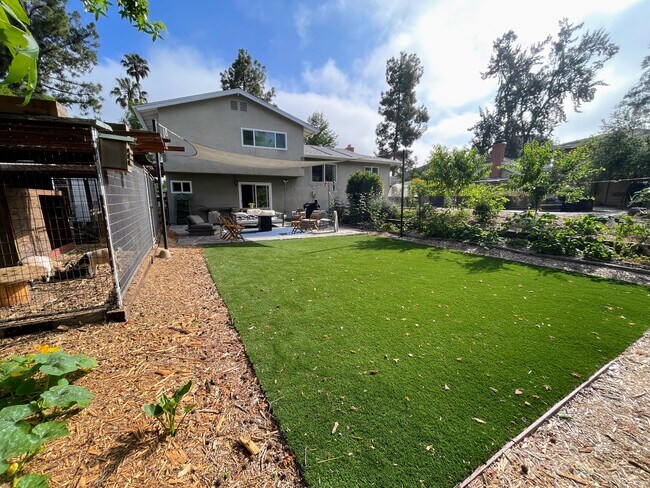 Building Photo - 3816 Hartung Ct