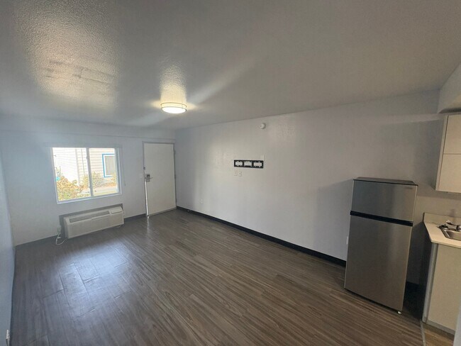 Building Photo - 584 Pine Grove Access Rd