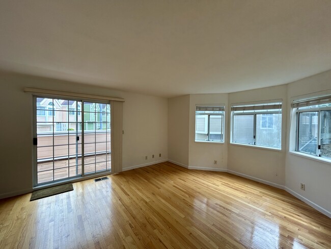 Building Photo - 57 Rebecca Ln