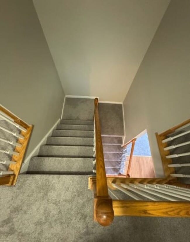 Building Photo - Beautiful two story home in the Ashbrook C...