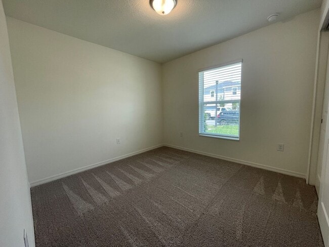 Building Photo - 1529 Venice Ln