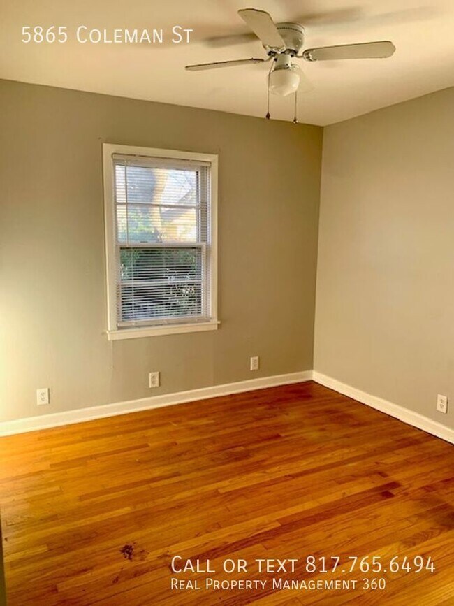 Building Photo - Cozy Westworth Village available for rent