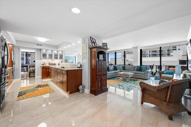 Building Photo - 4200 N Ocean Dr