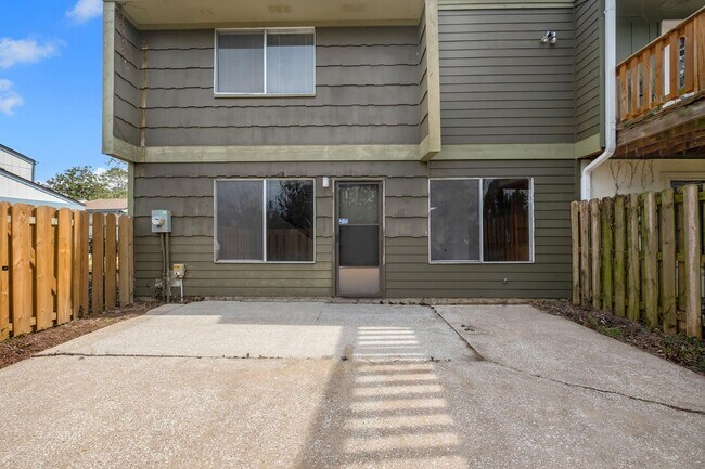 Building Photo - 3128 Blairstone Ct