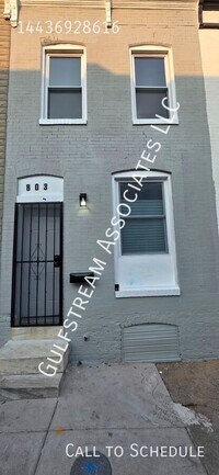 Building Photo - 803 N Port St