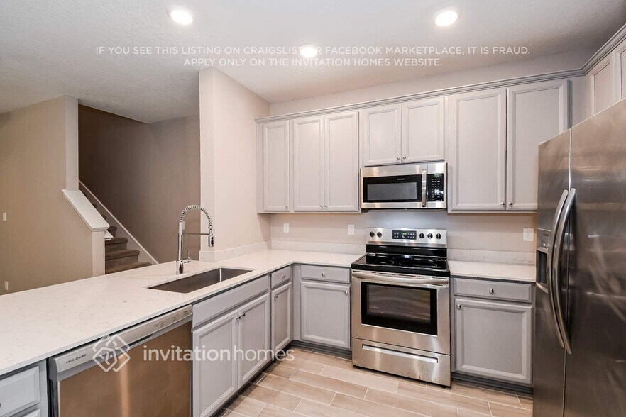 Building Photo - 1308 Grassland Ave