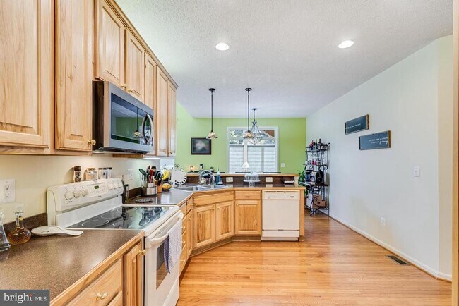 Building Photo - 25180 Pappys Way