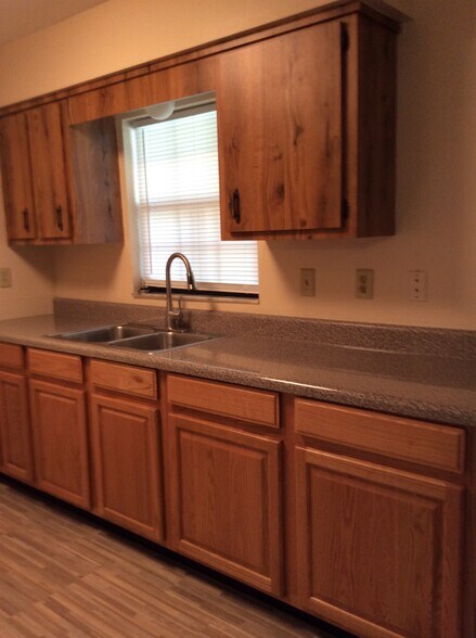 Building Photo - 4520 SW 37th Ln