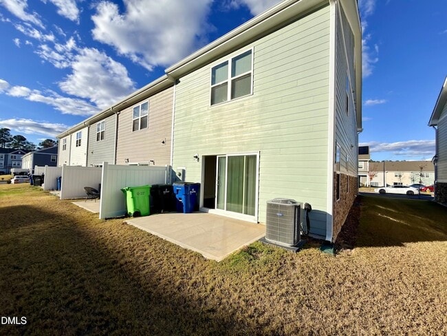 Building Photo - 6928 Outfall Point Ln