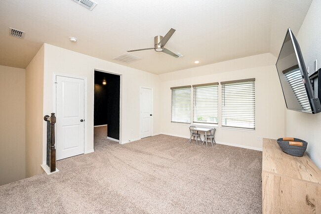 Building Photo - 30718 Parkside Passage Dr