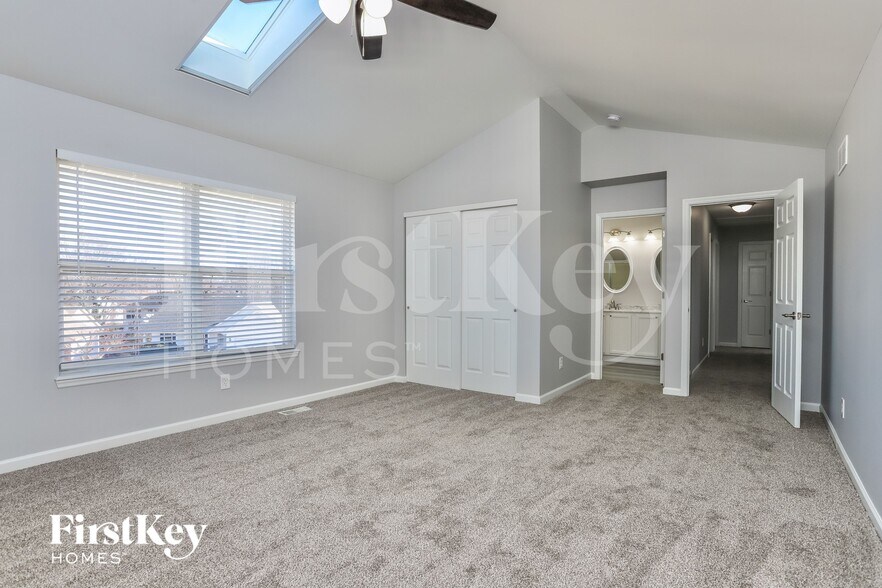 Building Photo - 1 Hunters Pass Ct