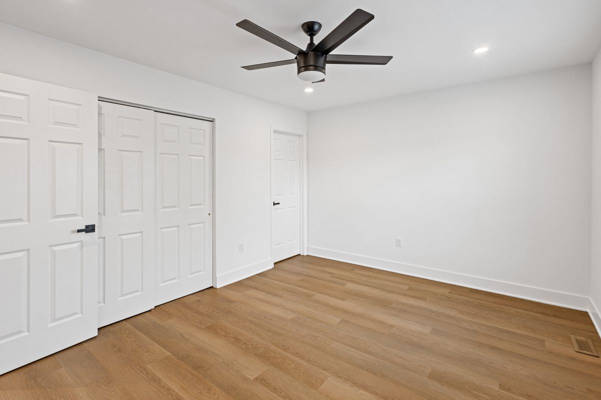 Building Photo - 5 Exeter Ct