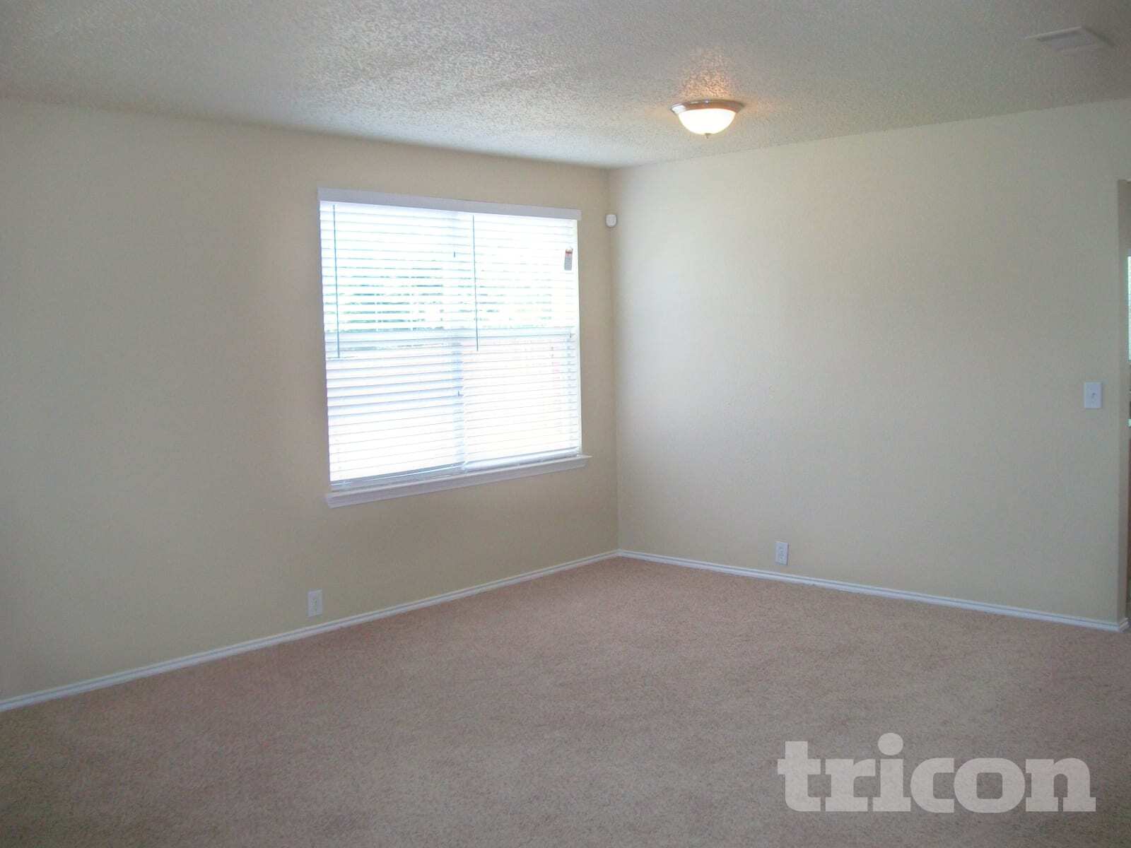 Building Photo - 1817 Citadel Dr