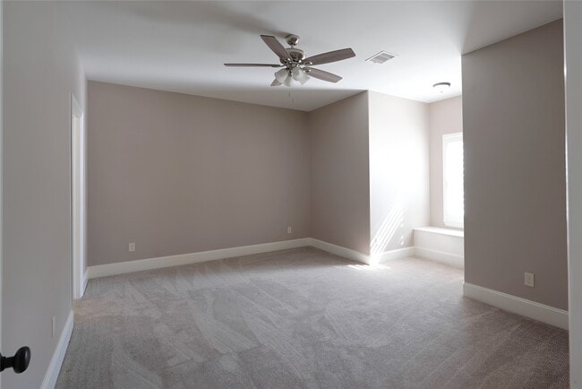 Building Photo - 32726 Tall Oaks Way