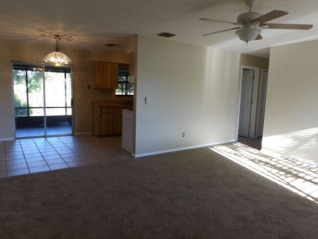 Building Photo - 3 Bedroom 1 bath Call Carole Arcaro Delton...